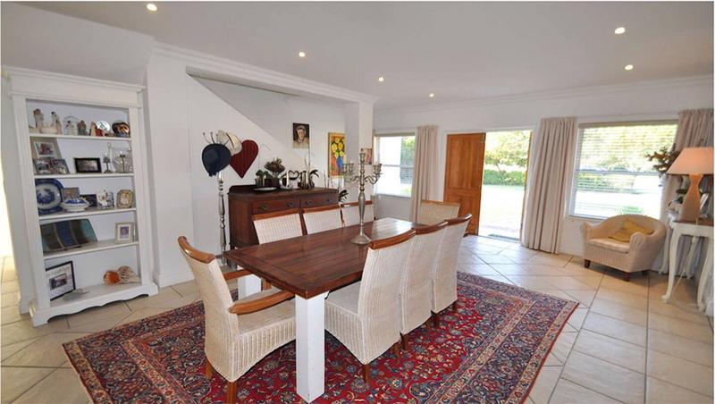 To Let 4 Bedroom Property for Rent in Keurbooms River Western Cape